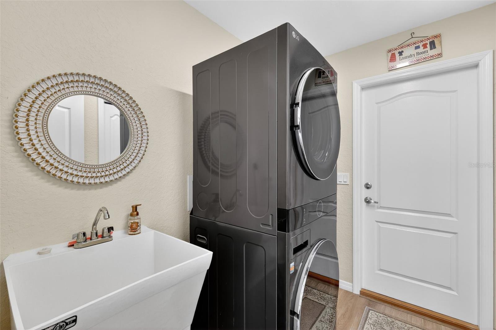 RAINBOW SPGS - Residential