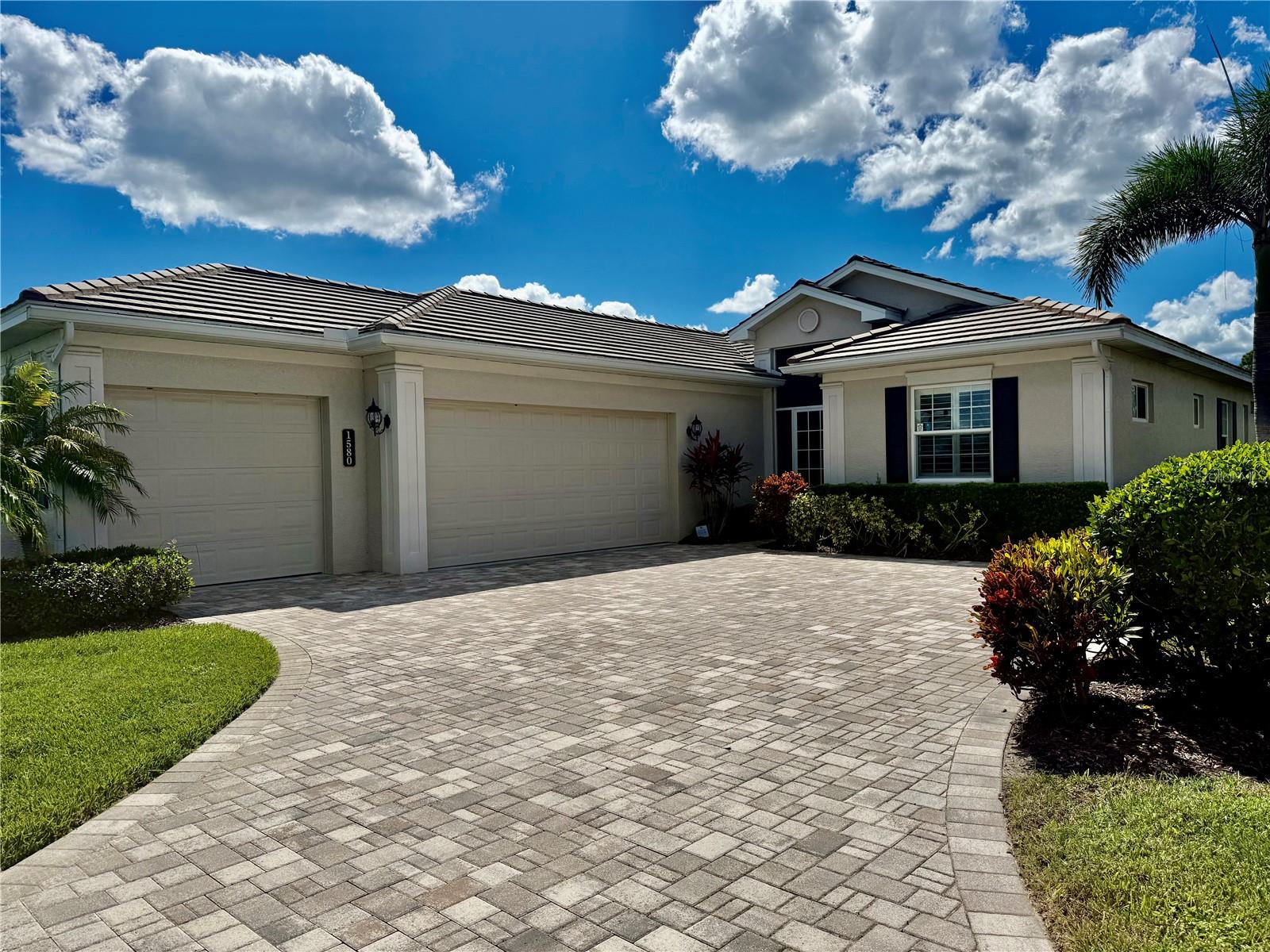 1580 LANCASHIRE DRIVE, VENICE, FL, 34293 3 1580 LANCASHIRE DRIVE