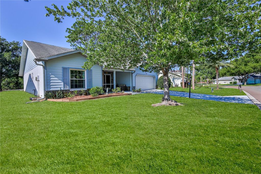 Photo of 7088 Crown Oaks Drive, Spring Hill, FL 34606 (MLS # W7885655)