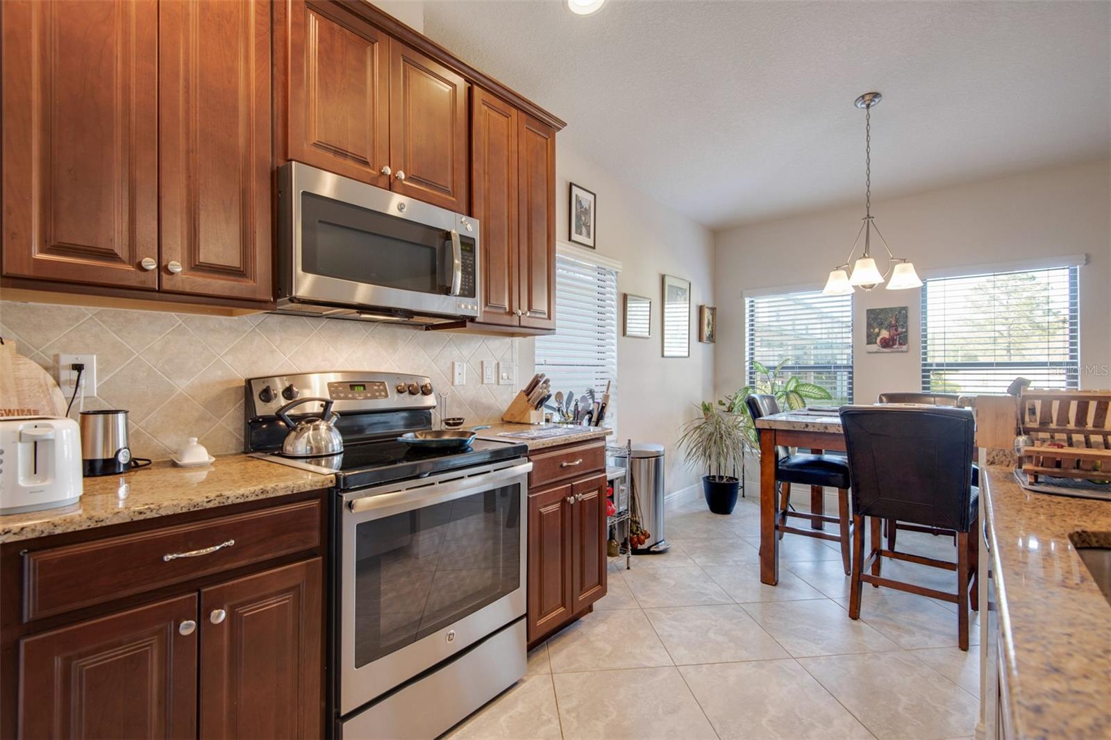 CORY LAKE ISLES - Residential Lease