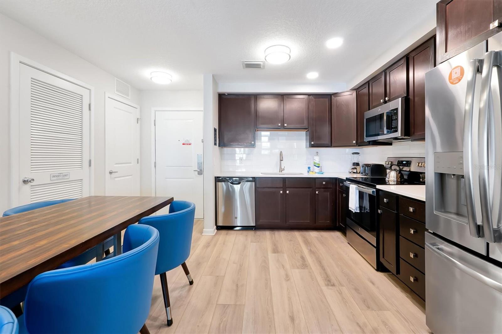 RESERVE AT VISTA CAY - Residential