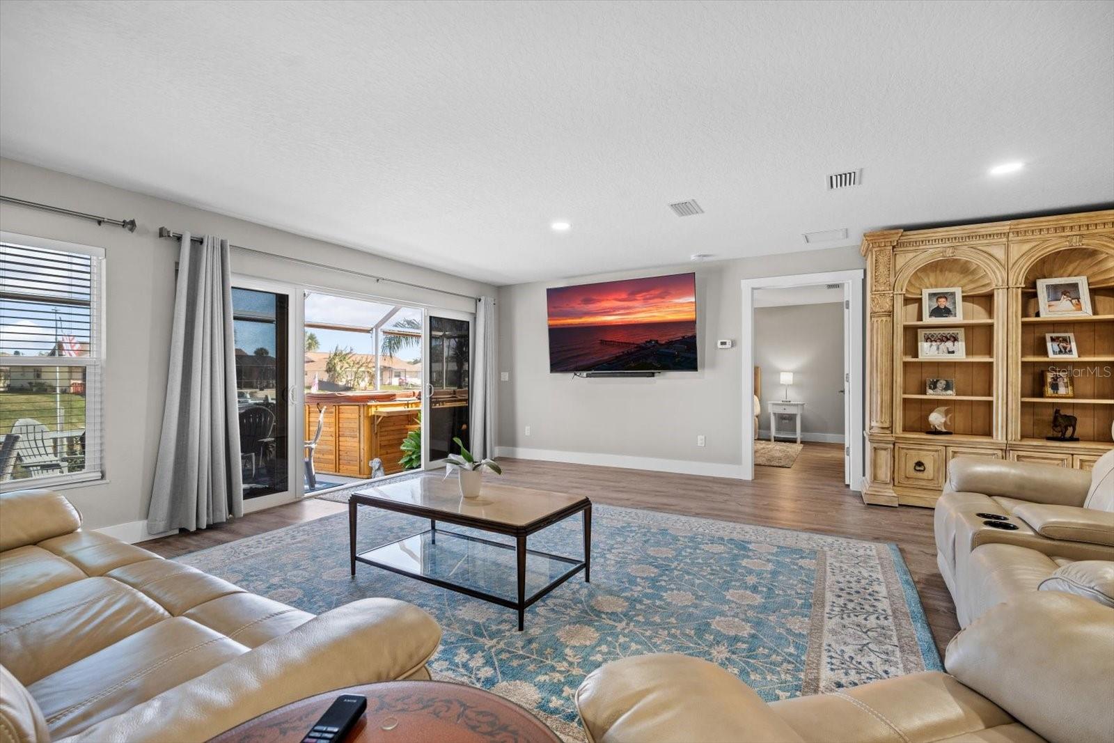 PALM COAST SEC 03 PALM HARBOR OFFICE PARK - Residential