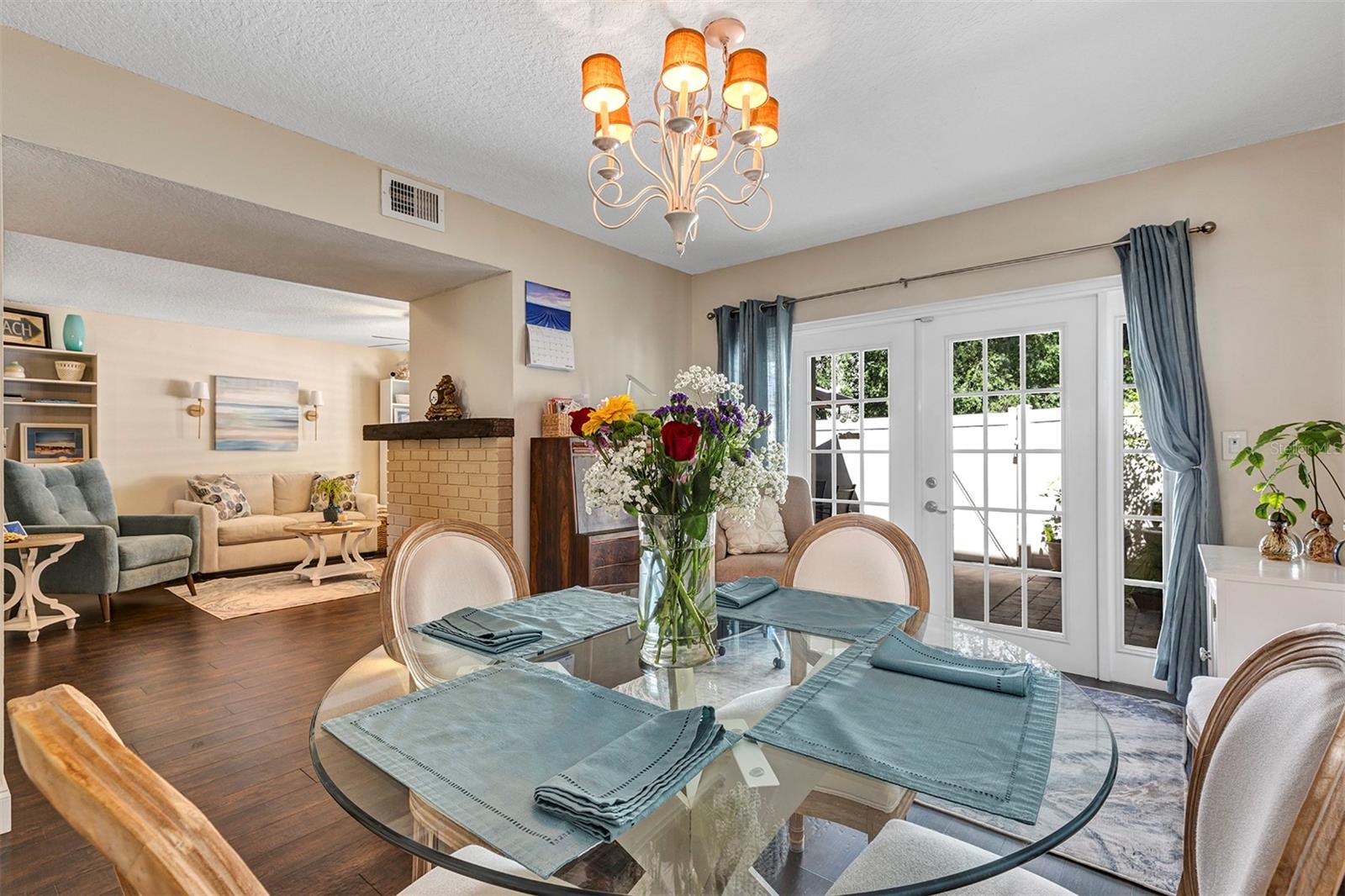 CROWN POINT BY THE SPGS - Residential