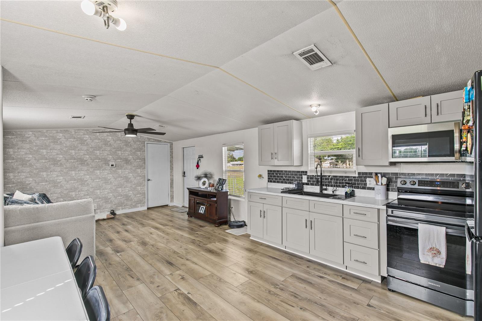 S L & I C - Residential