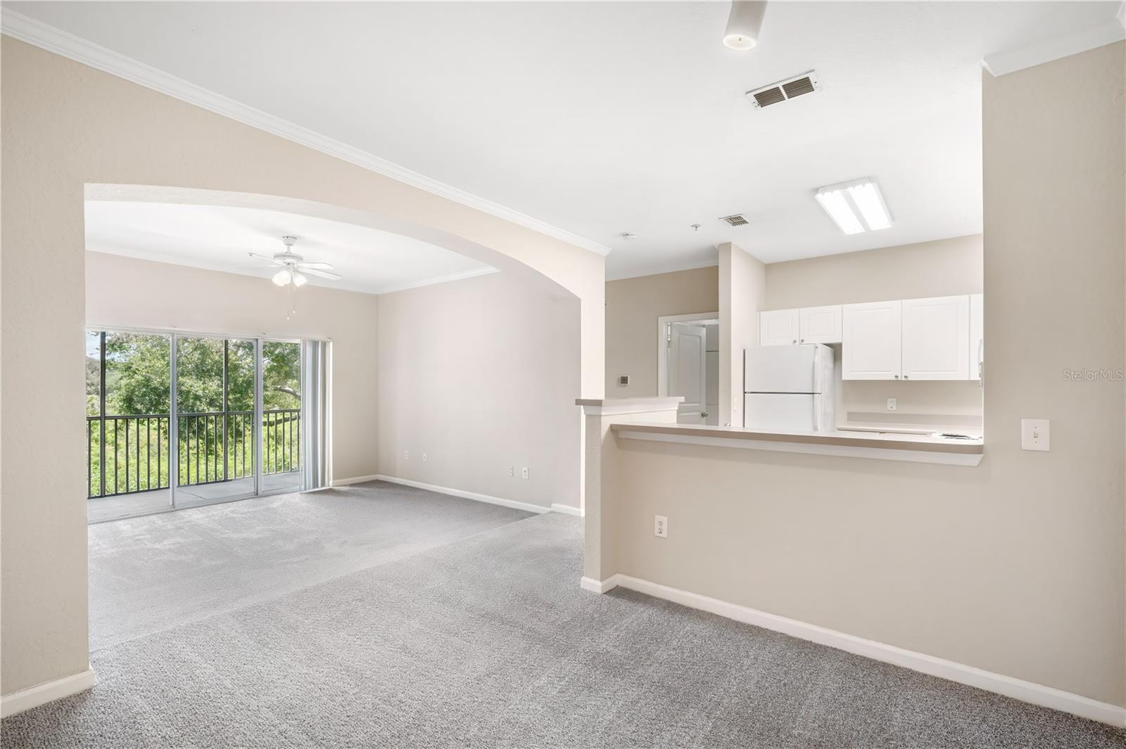 9301 CRESCENT LOOP CIRCLE 206