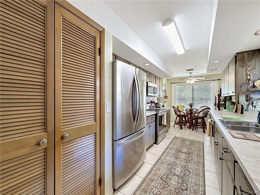 RIVERHAVEN VILLAGE - Residential