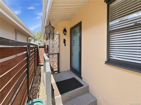 Tiny photo for 5198 S Riverview Circle, Homosassa, FL 34448 (MLS # W7884868)