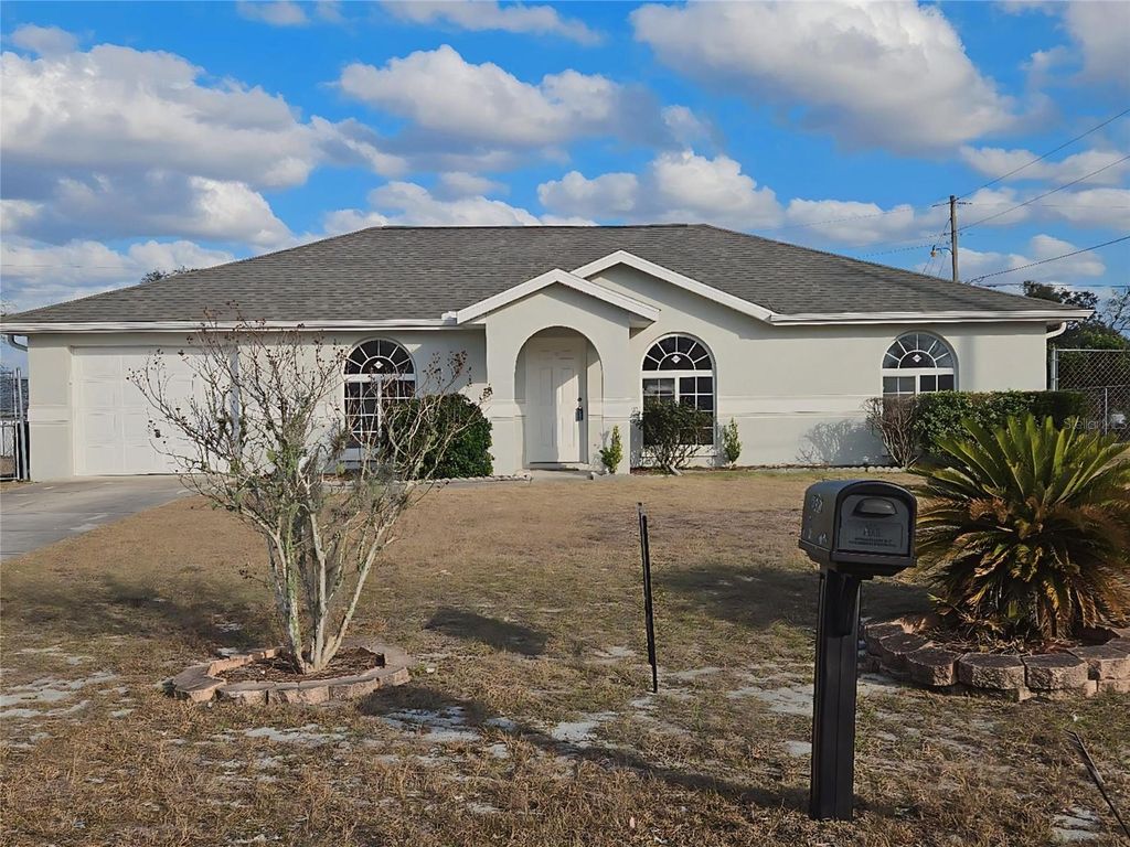 Photo of 15651 SW 19th Terrace, Ocala, FL 34473 (MLS # OM717448)