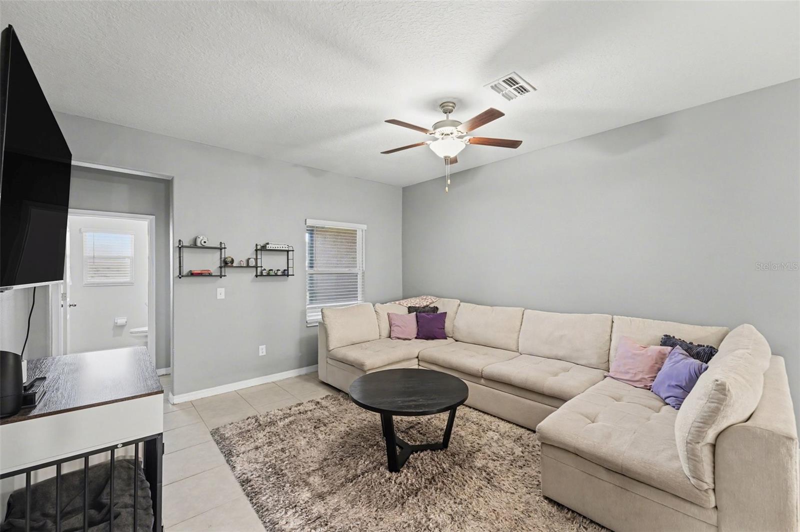 PALM RIVER TWNHMS PH 2 - Residential