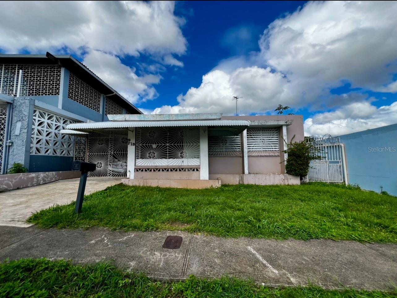 URB HERMANAS DAVILA - Residential