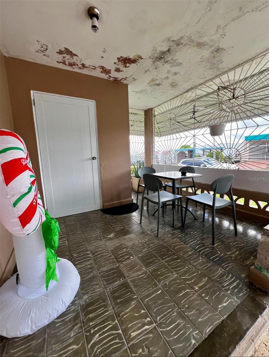 URB HERMANAS DAVILA - Residential