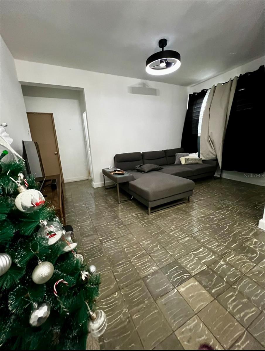 URB HERMANAS DAVILA - Residential