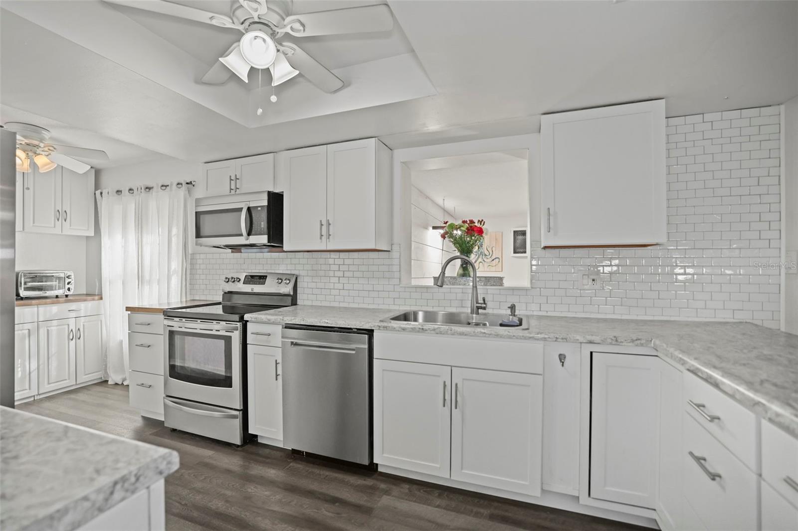 OAK GROVE ESTATES - Residential