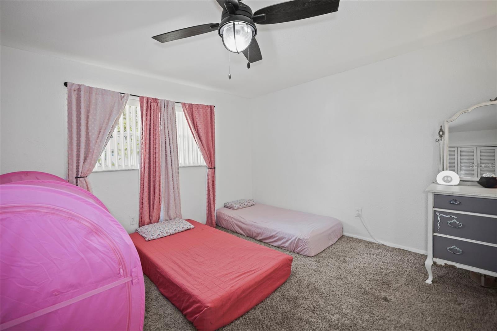 OAK GROVE ESTATES - Residential