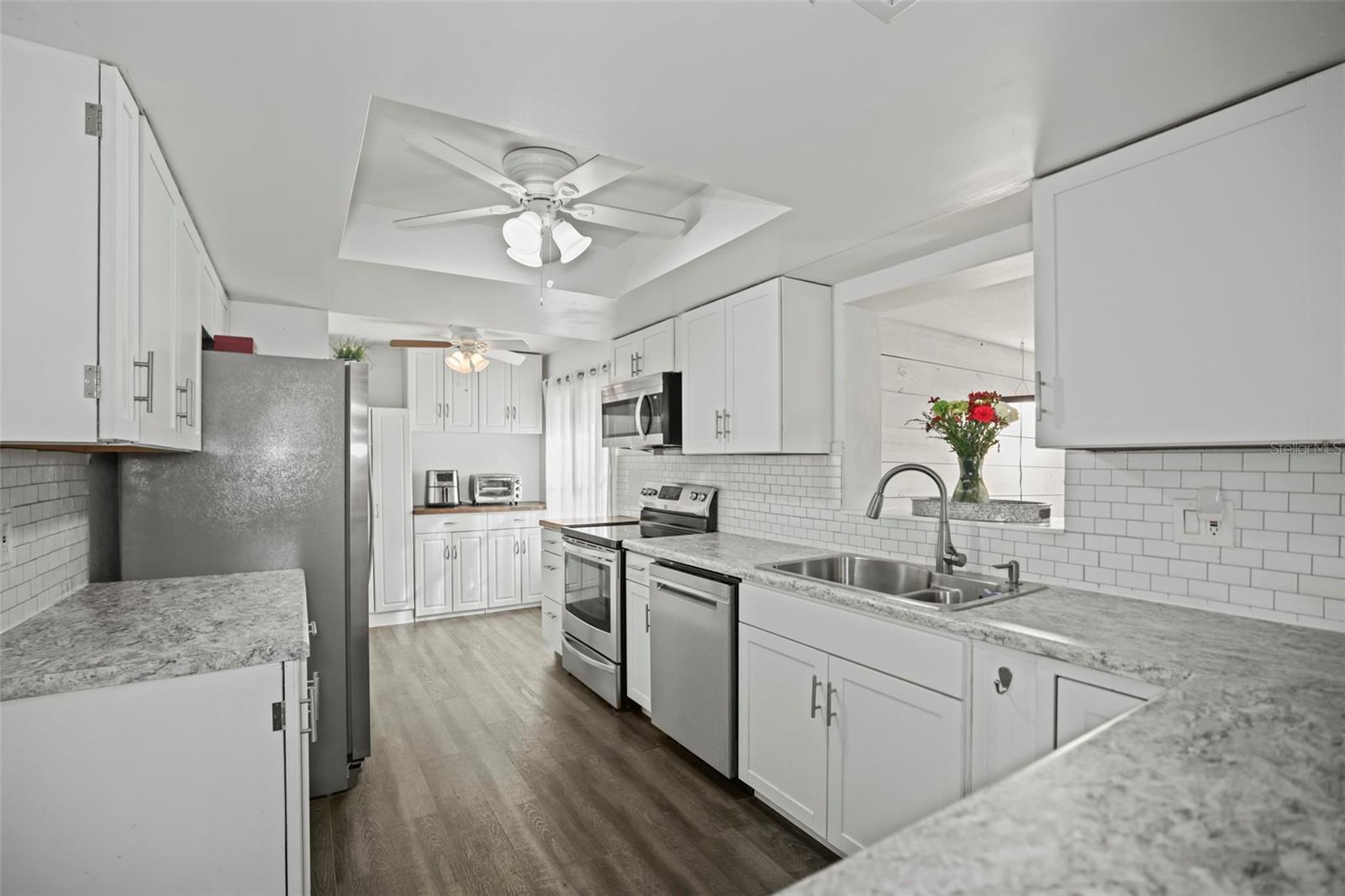 OAK GROVE ESTATES - Residential