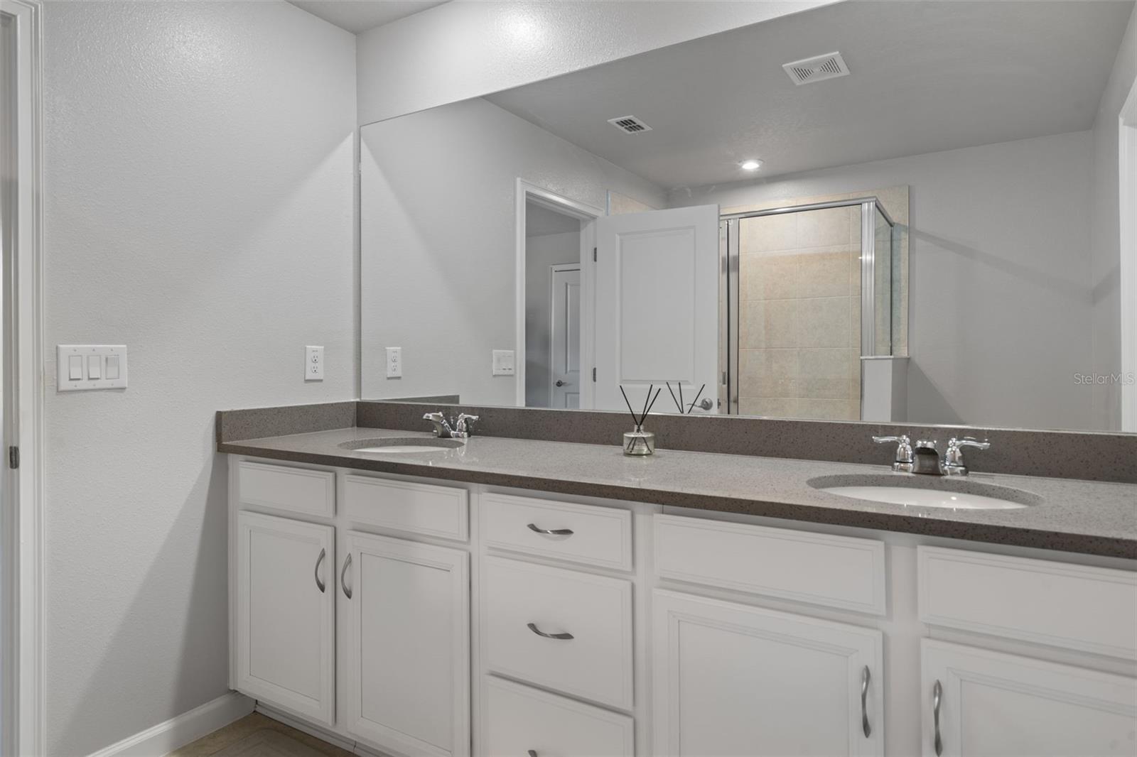 CITRON GROVE - Residential