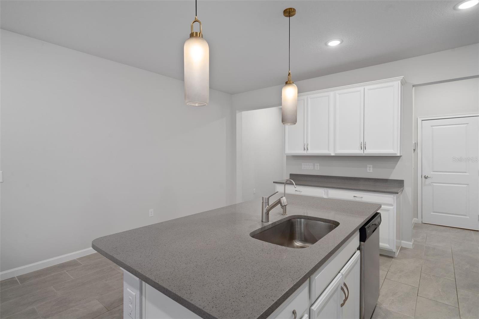 CITRON GROVE - Residential