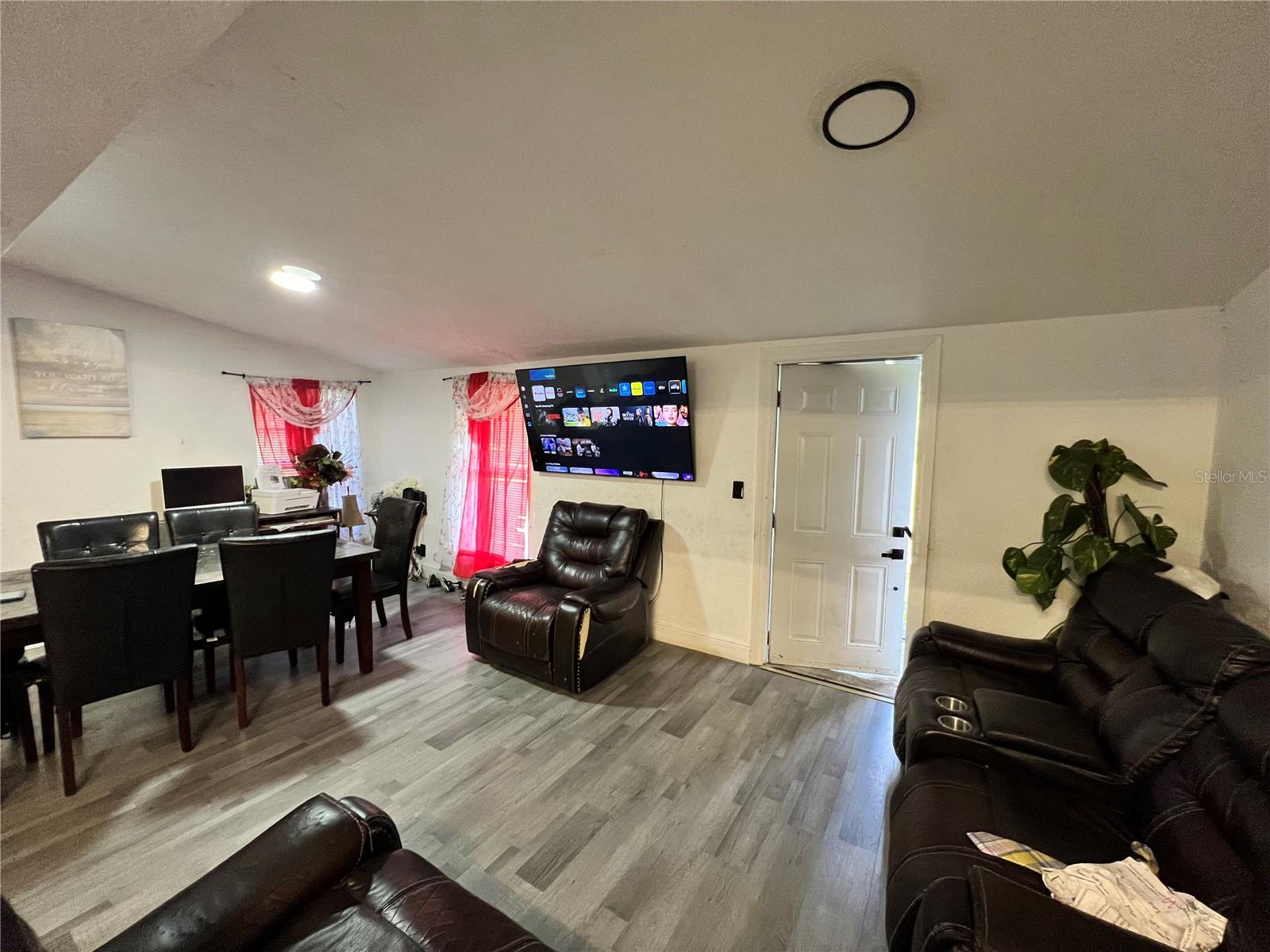 223 HOPE CIRCLE