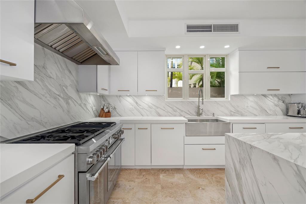 DORADO BEACH EAST - Residential