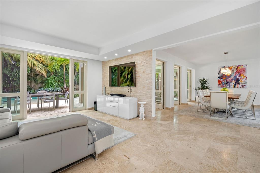 DORADO BEACH EAST - Residential