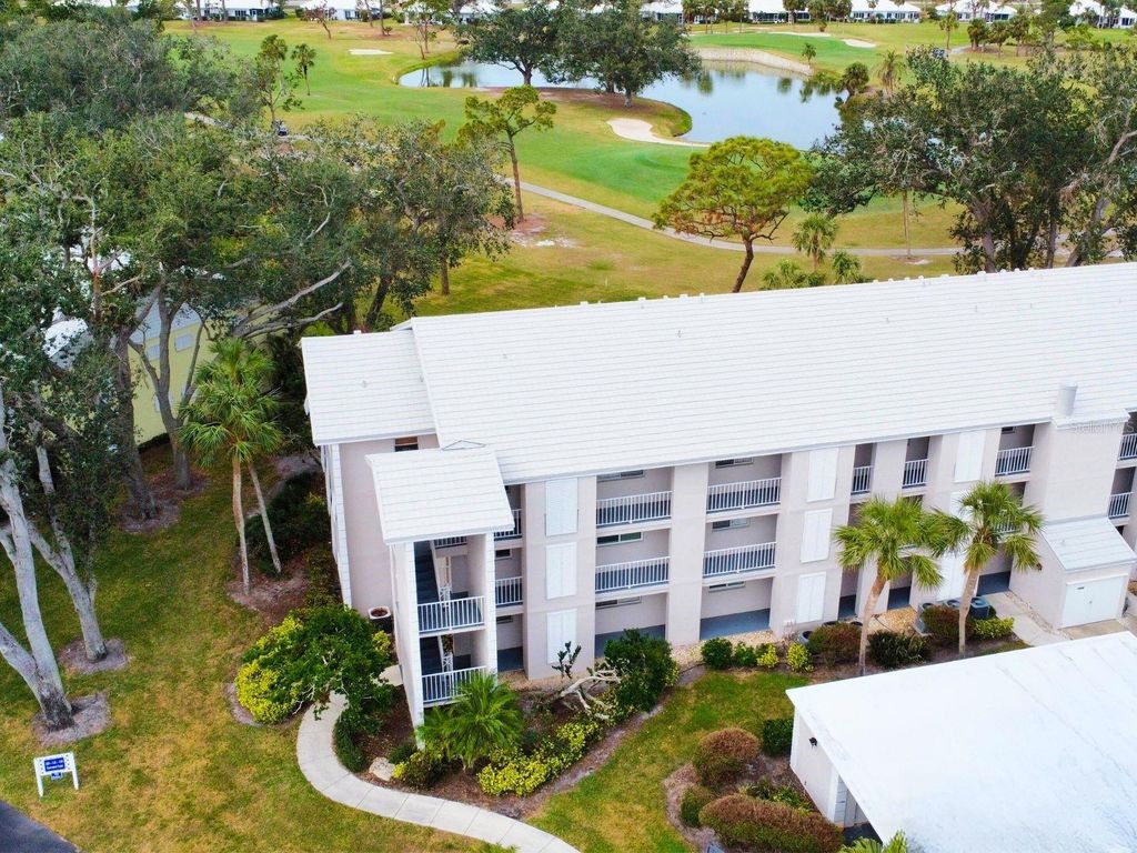 Photo of 437 Cerromar Lane #513, Venice, FL 34293 (MLS # N6139415)