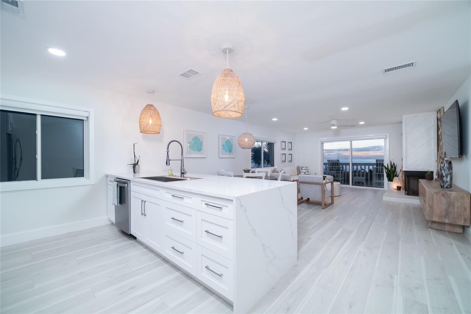 BEACH HOUSE OF INDIAN - Residential