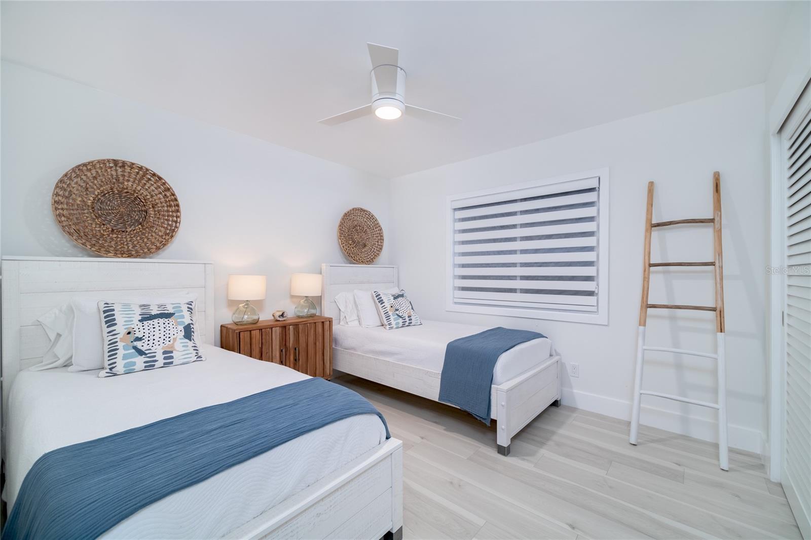 BEACH HOUSE OF INDIAN - Residential