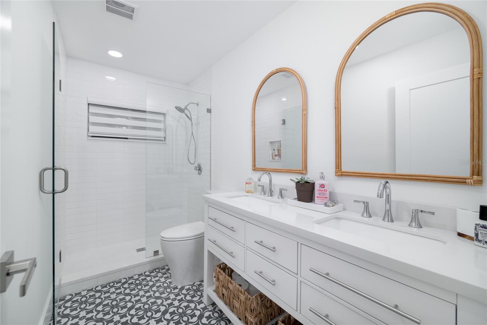 BEACH HOUSE OF INDIAN - Residential