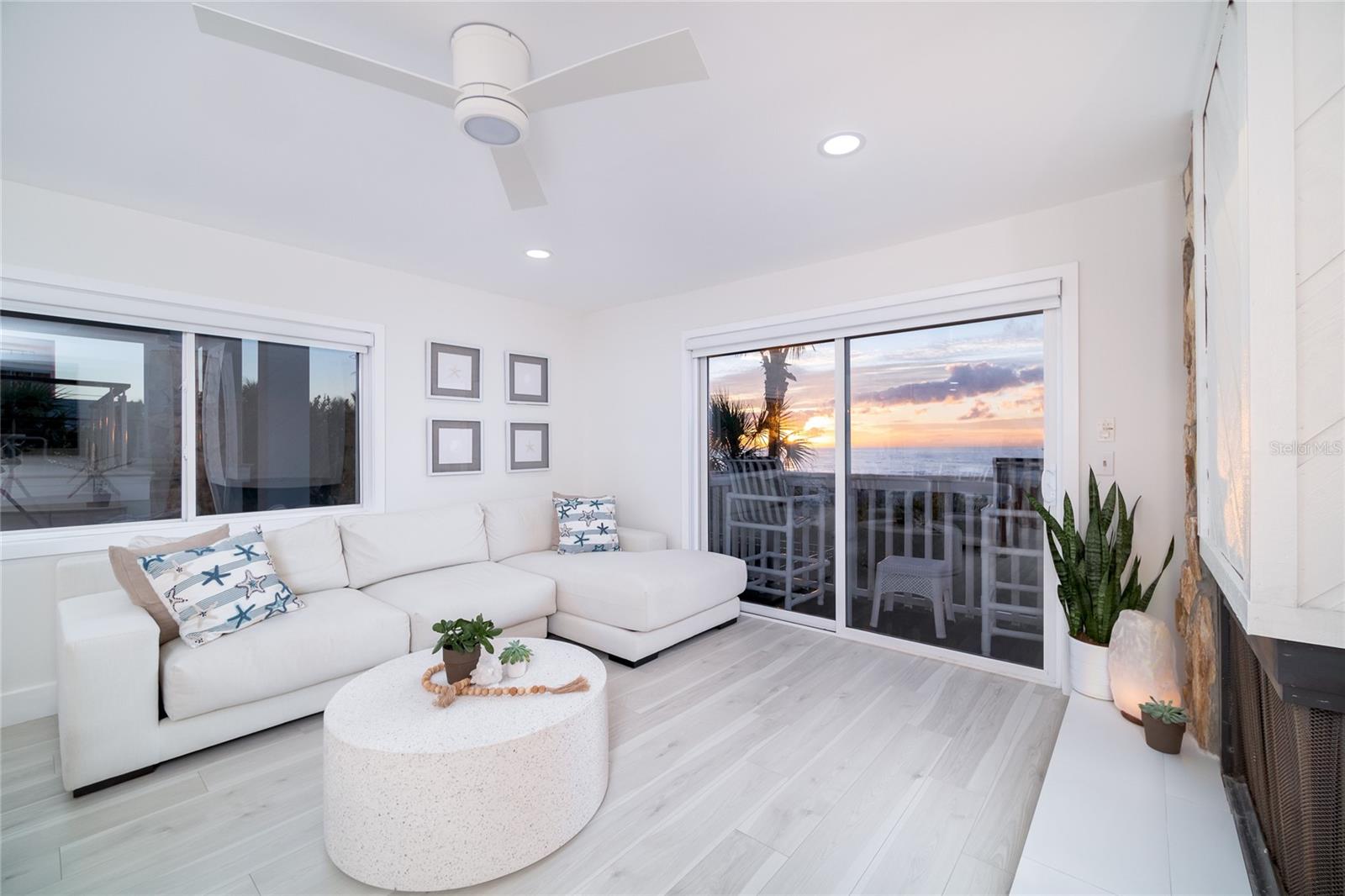 BEACH HOUSE OF INDIAN - Residential