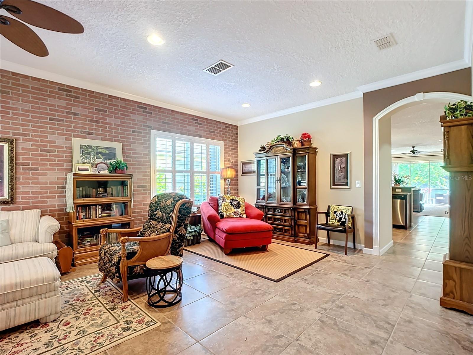 LAS CALINAS - Residential