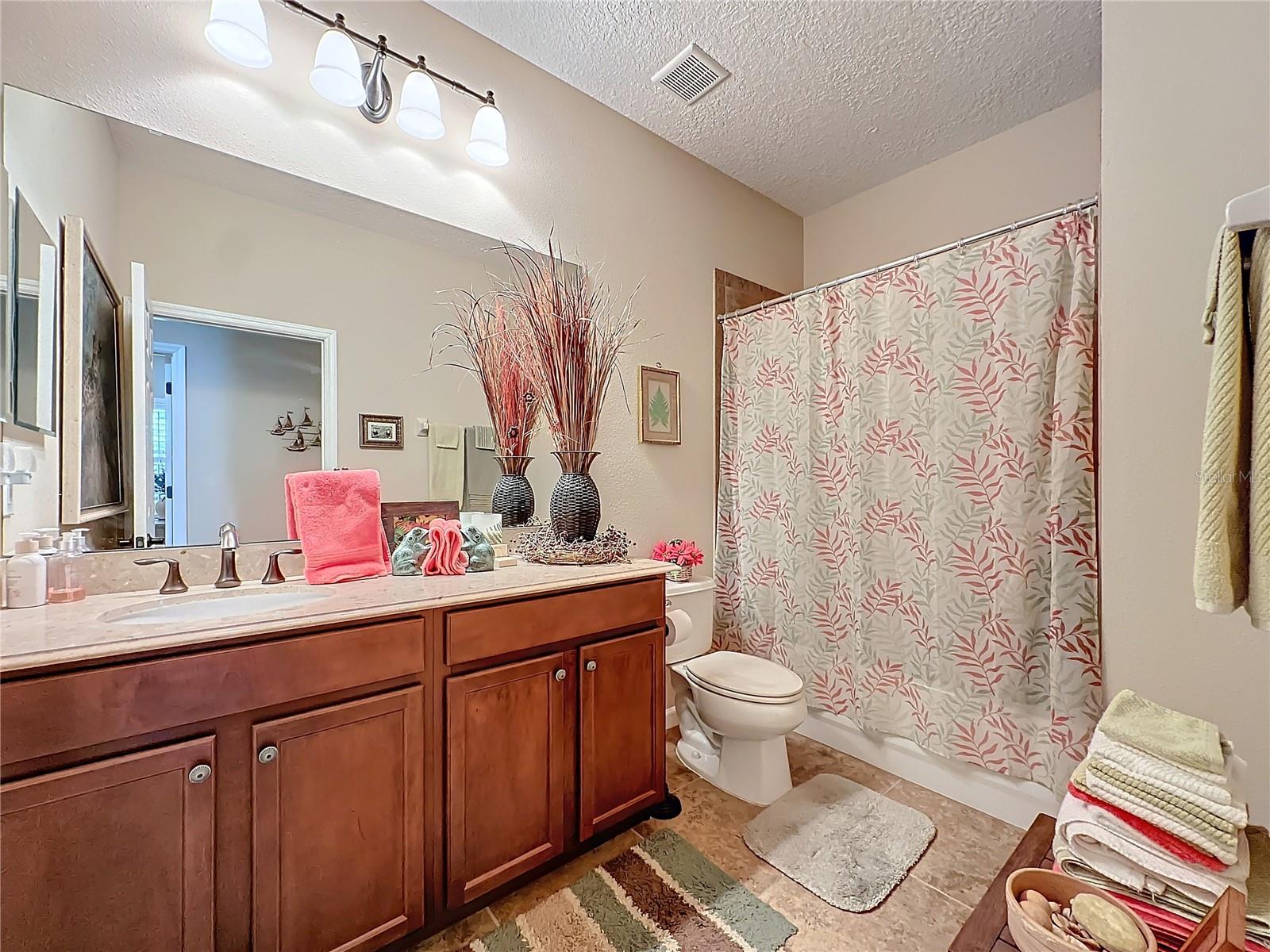 LAS CALINAS - Residential