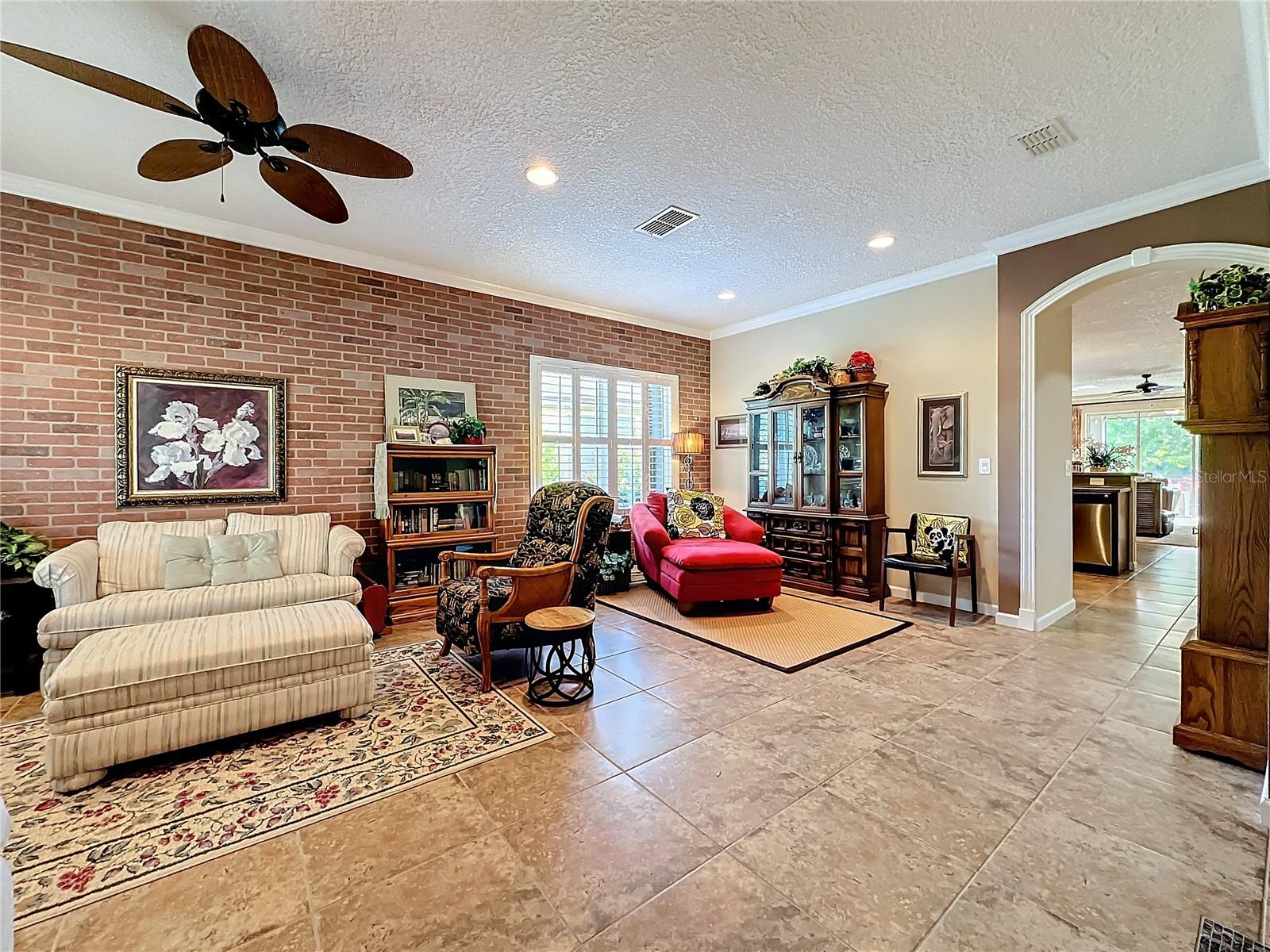 LAS CALINAS - Residential