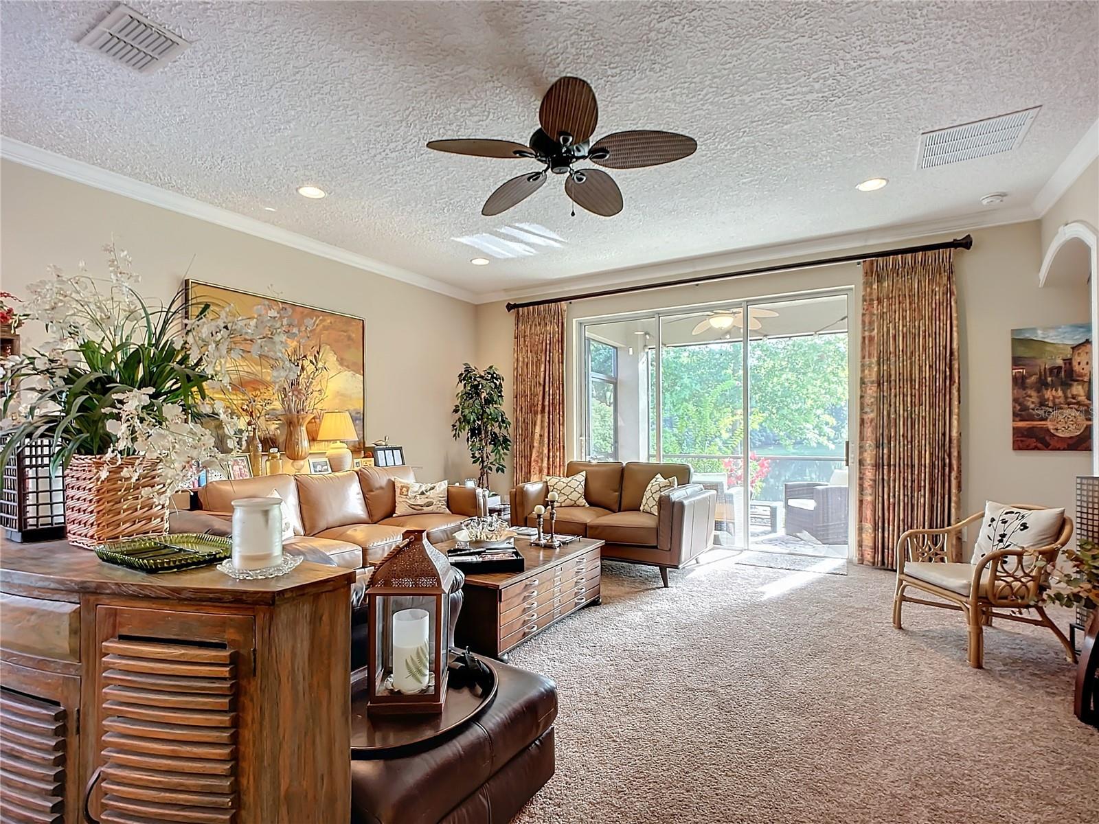 LAS CALINAS - Residential