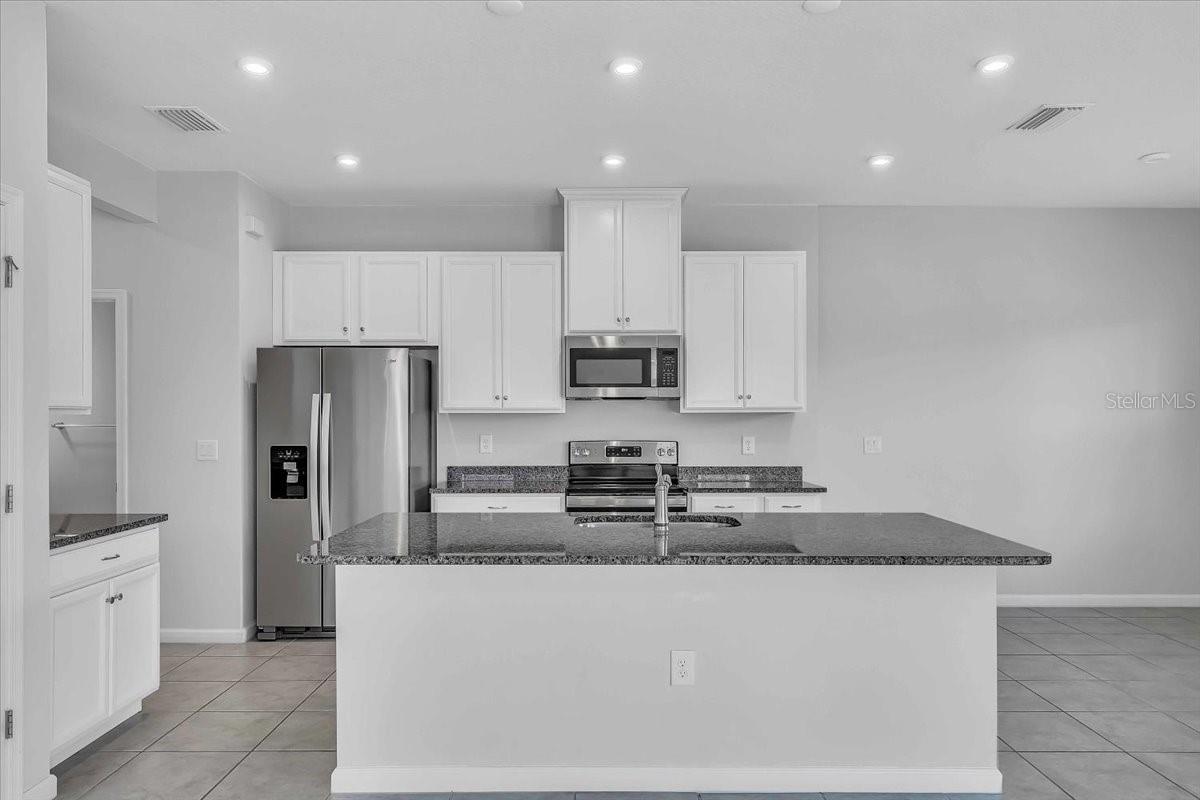 MOSS CREEK PH II SUBPH A - Residential Lease