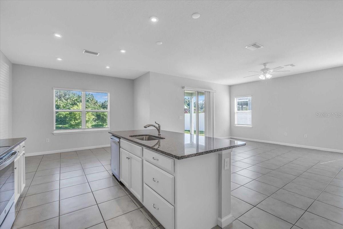 MOSS CREEK PH II SUBPH A - Residential Lease