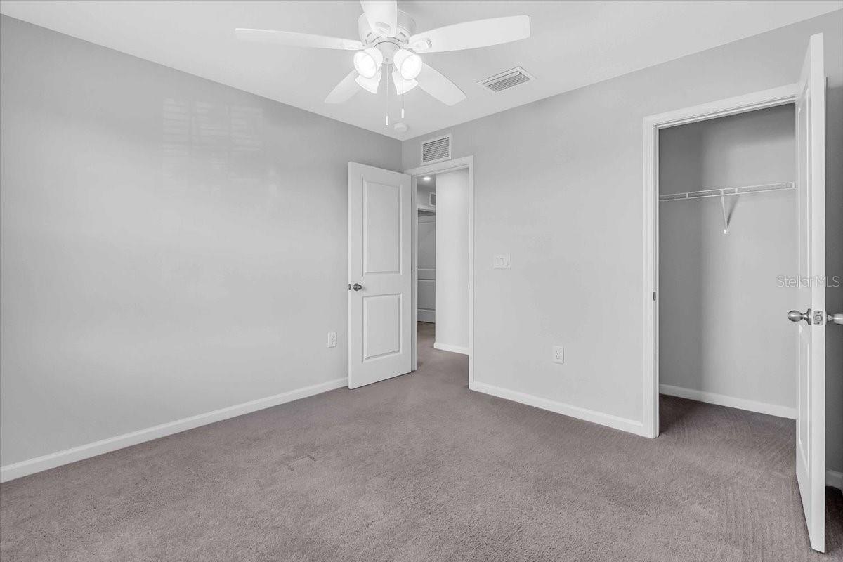 MOSS CREEK PH II SUBPH A - Residential Lease