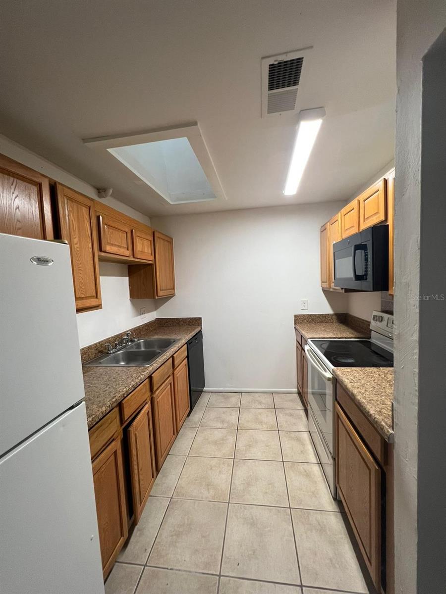 SHINGLE CREEK ESTATES - Residential Lease