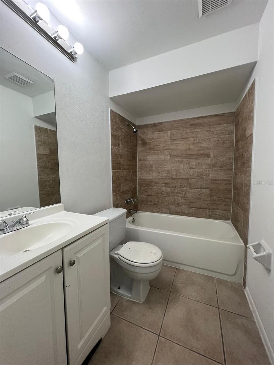 SHINGLE CREEK ESTATES - Residential Lease