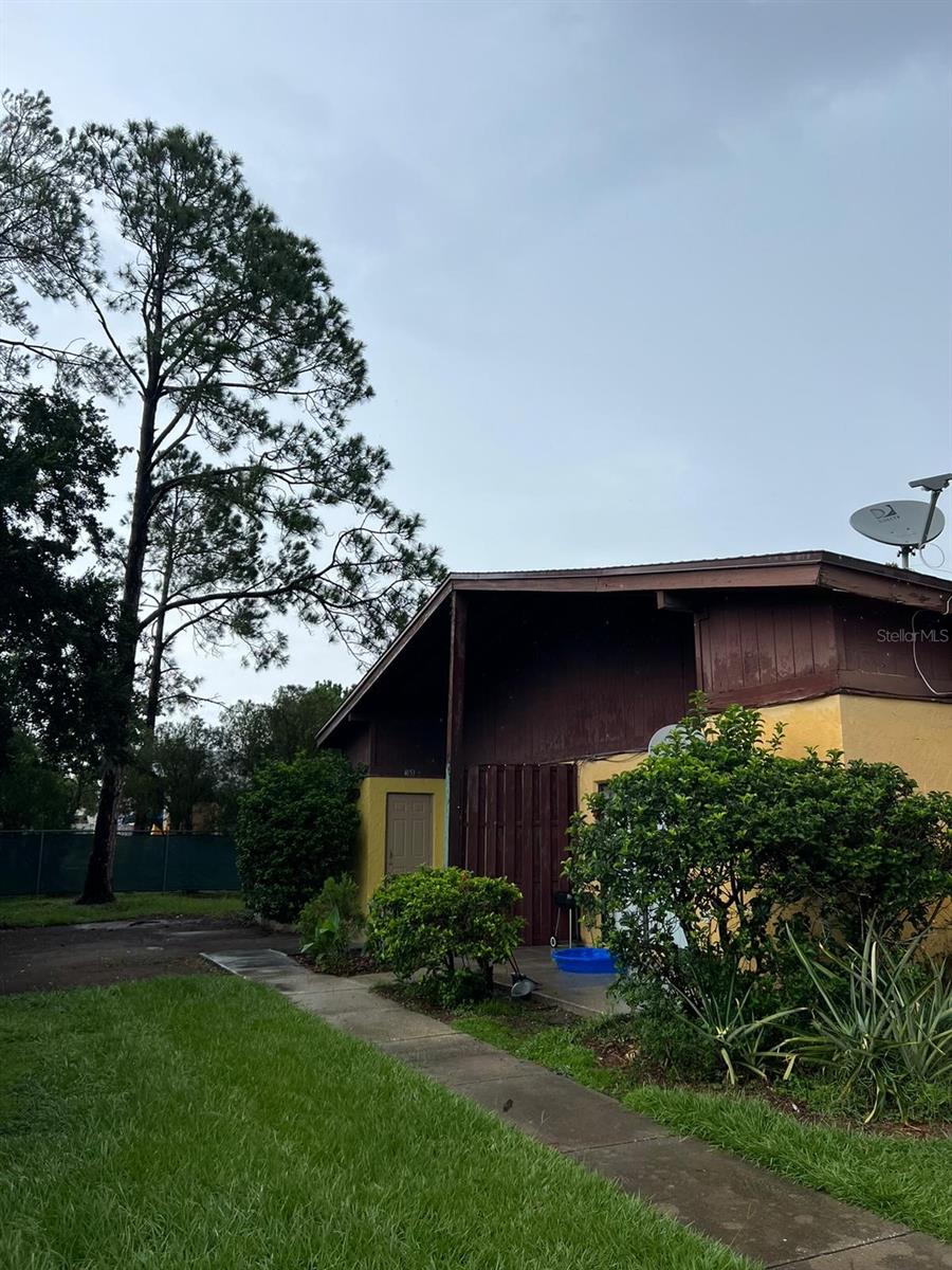 SHINGLE CREEK ESTATES - Residential Lease