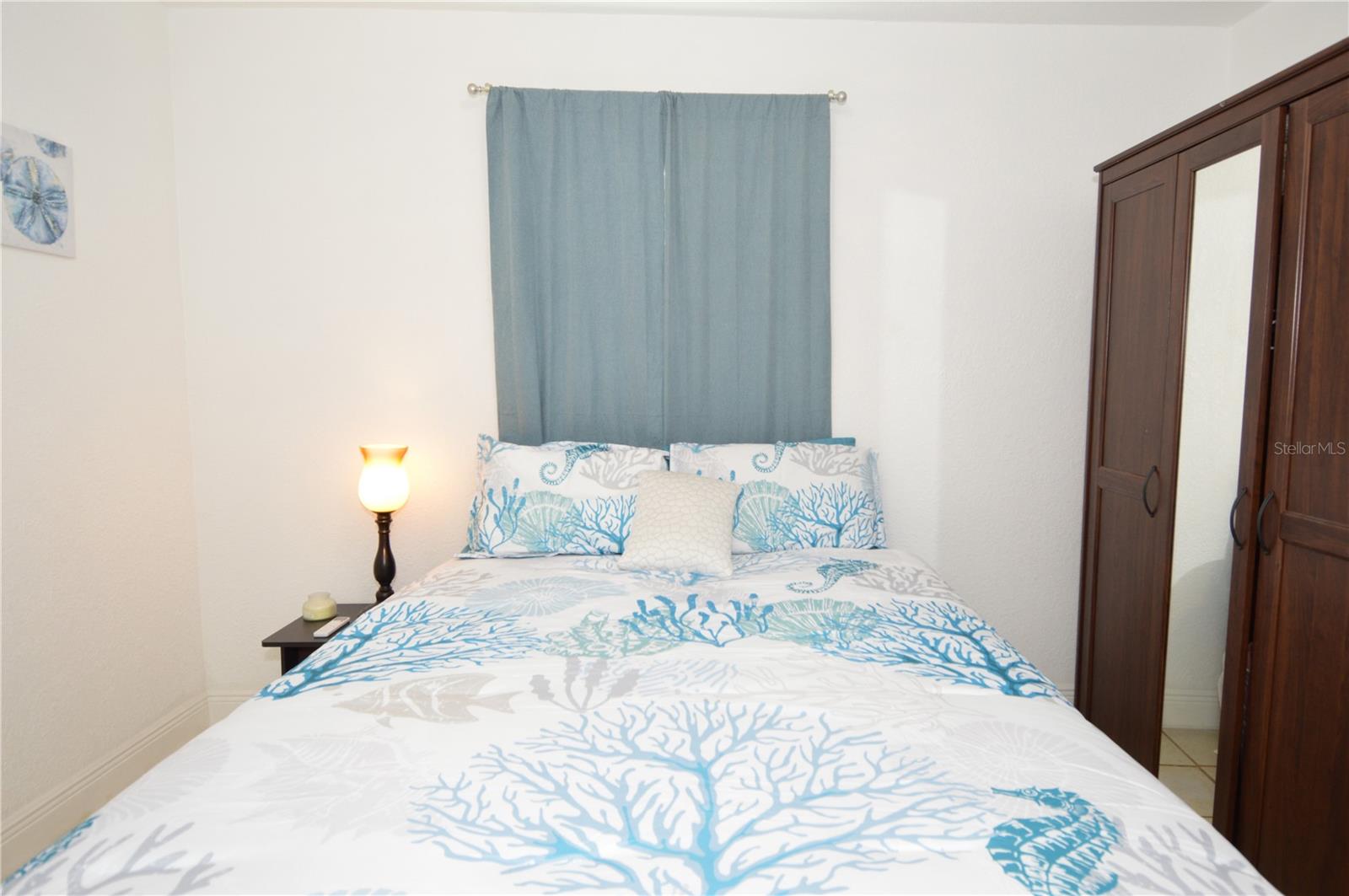 SUNNY SHORES - Residential Lease