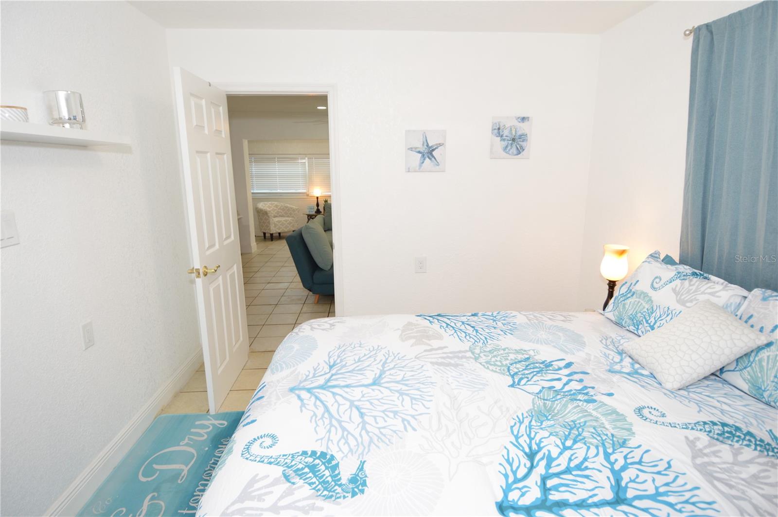 SUNNY SHORES - Residential Lease