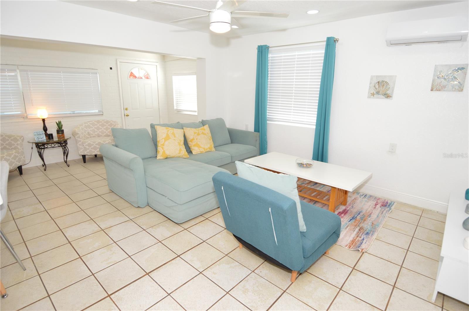 SUNNY SHORES - Residential Lease