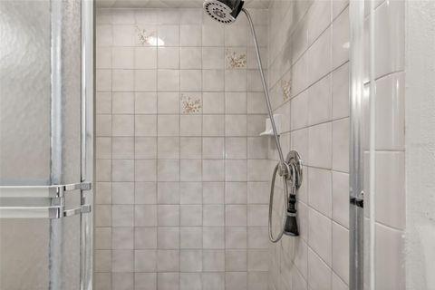 Tiny photo for 50 W Court Drive, Eustis, FL 32726 (MLS # G5109203)