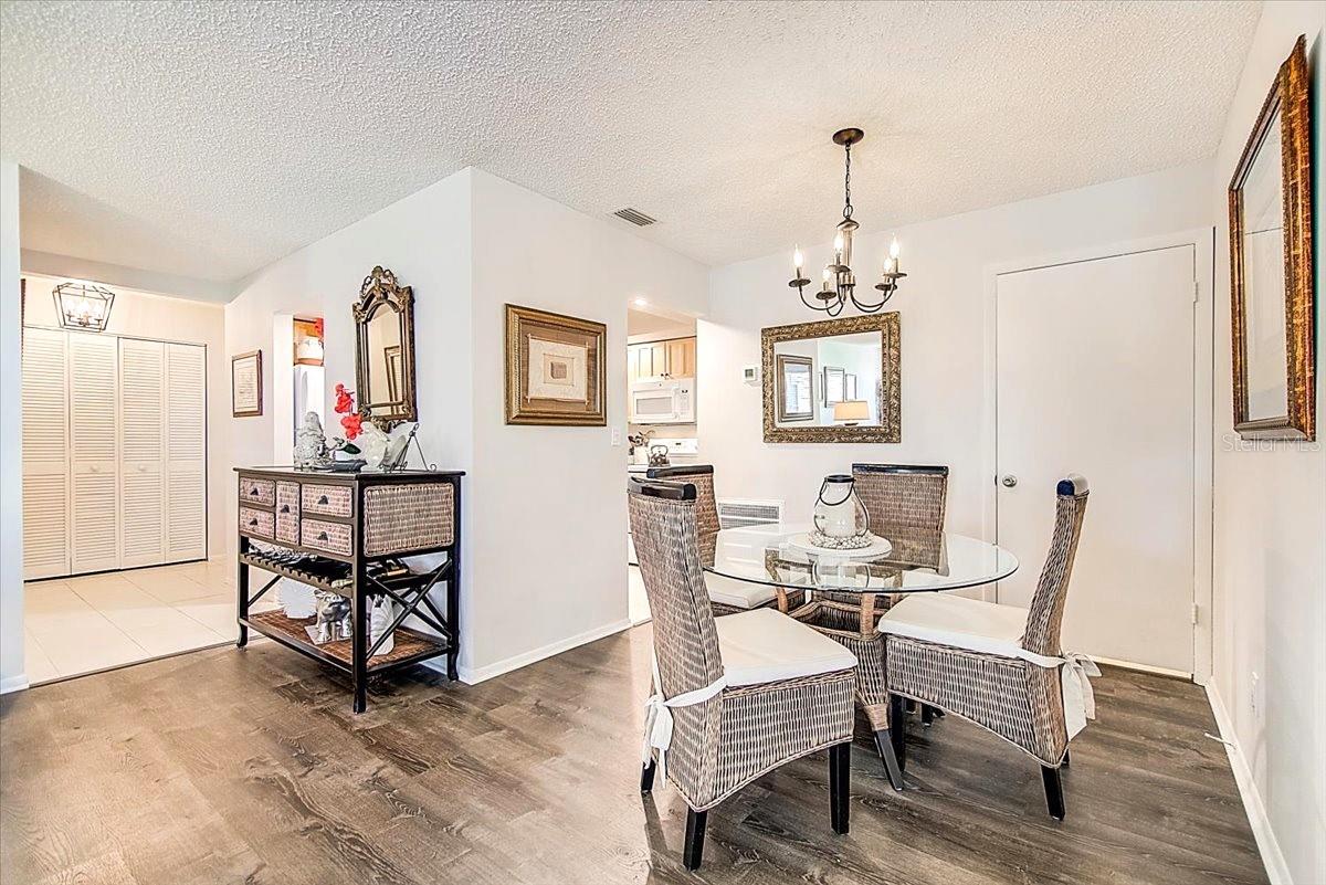 Photo 7 of 49 of 108 FERNWOOD CIRCLE condo