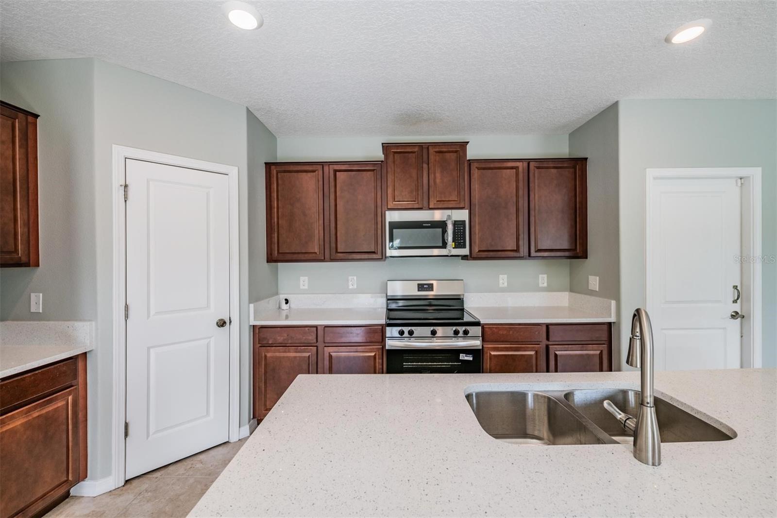 RIVERBEND WEST PH 1 - Residential