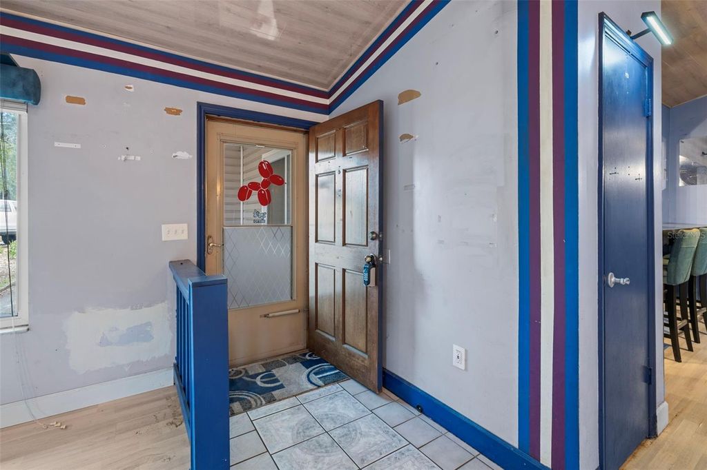 Photo of 933 Robinhood Court, Maitland, FL 32751 (MLS # O6352668)