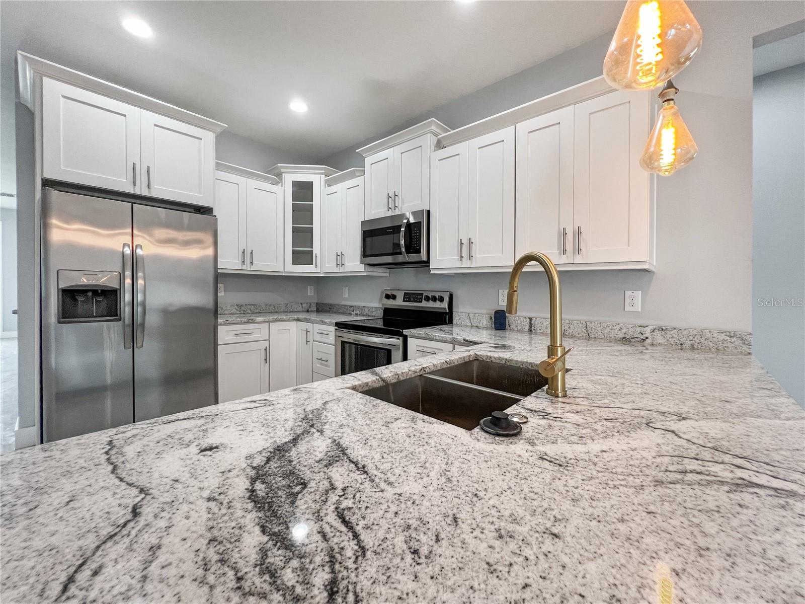 HAMNERS MARJORY B RENMAH - Residential Lease