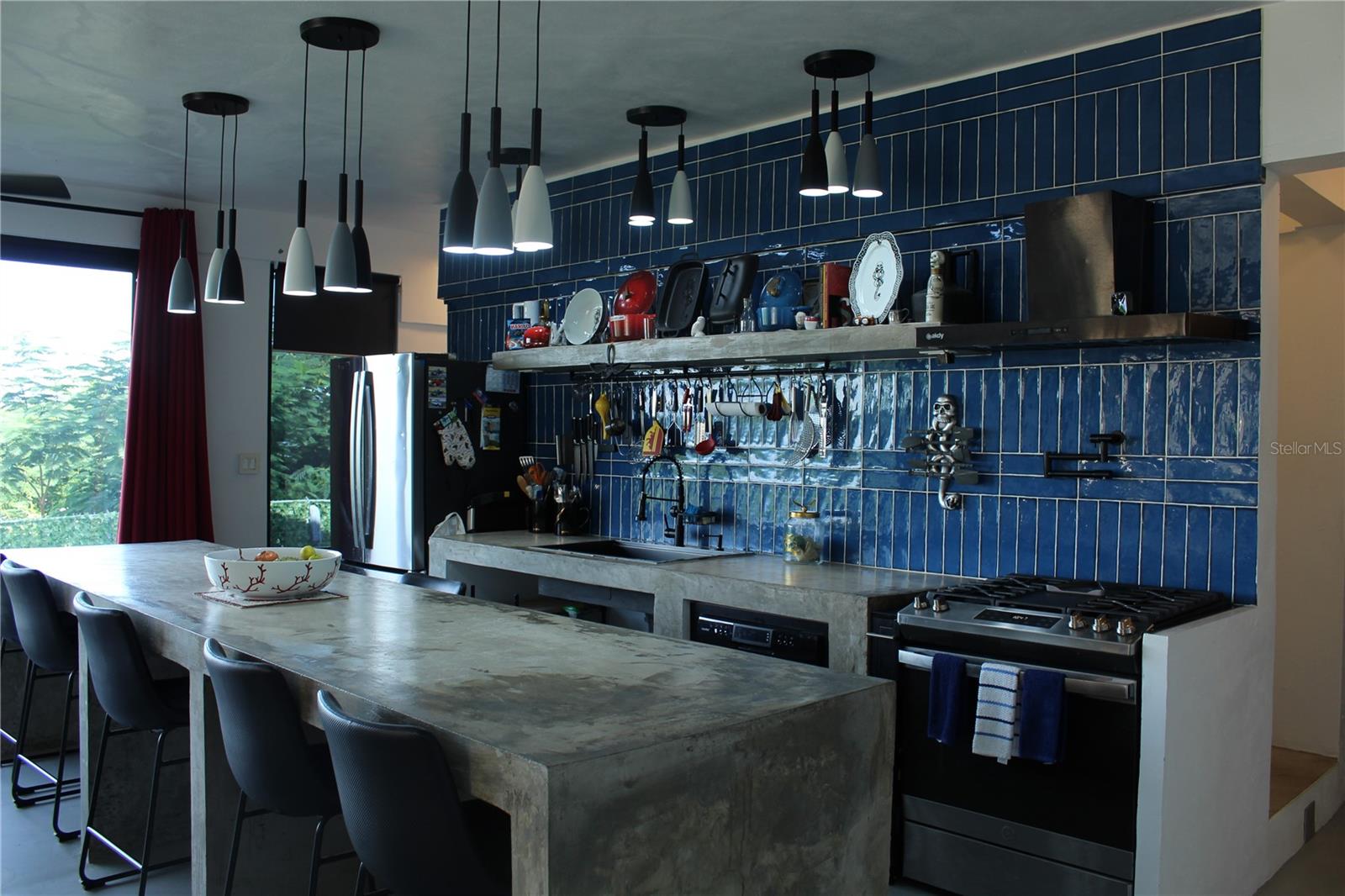 VILLA BORINQUEN - Residential