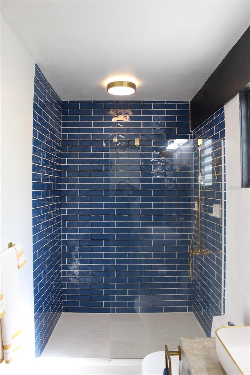 VILLA BORINQUEN - Residential