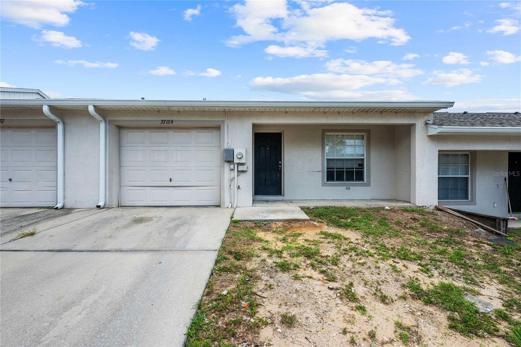 Photo of 37139 Grassy Hill Lane, Dade City, FL 33525 (MLS # TB8507712)